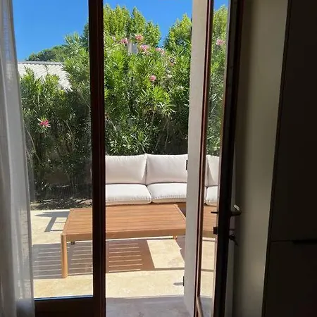 La Xveme Hyeres